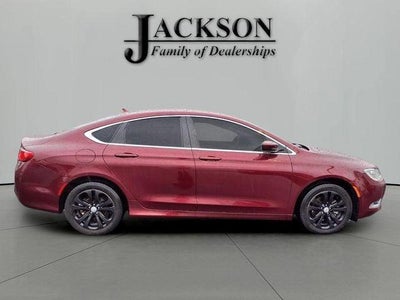 2017 Chrysler 200 Limited Platinum