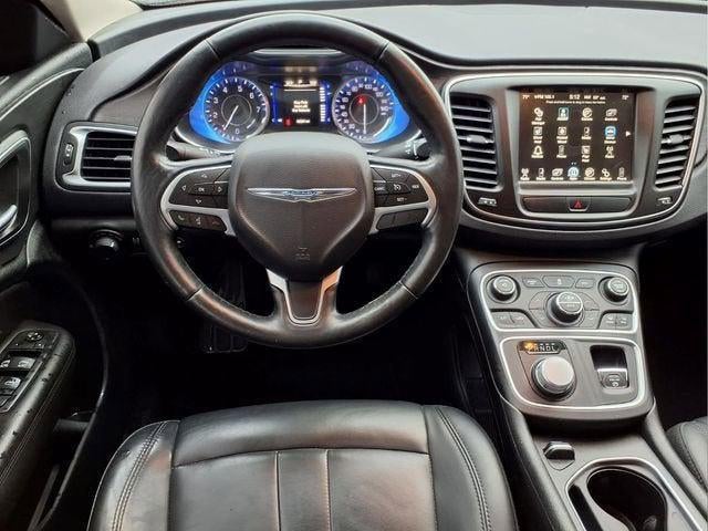 2017 Chrysler 200 Limited Platinum