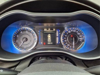 2017 Chrysler 200 Limited Platinum