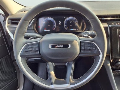 2023 Jeep Grand Cherokee Laredo 4x4