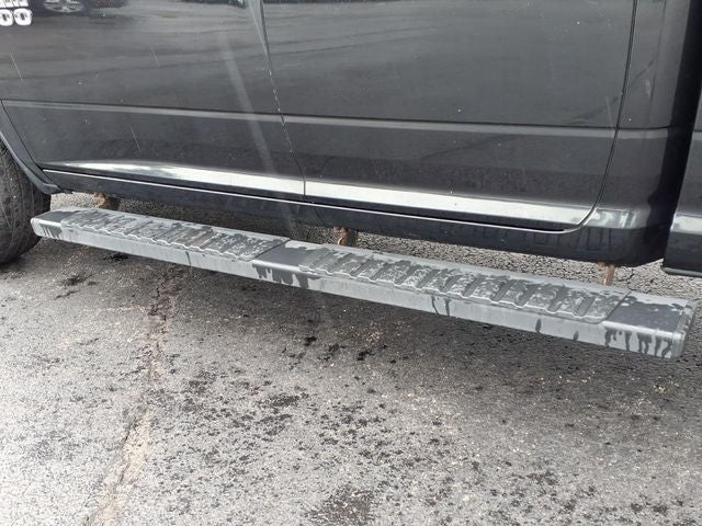2018 RAM 1500 Big Horn Quad Cab 4x4 6'4' Box