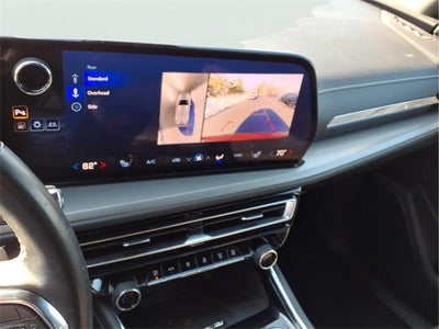 2024 Chevrolet Traverse AWD LT