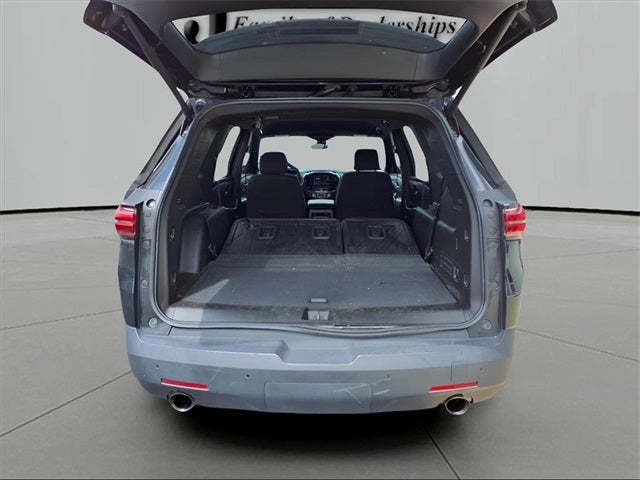 2022 Chevrolet Traverse AWD LT Cloth