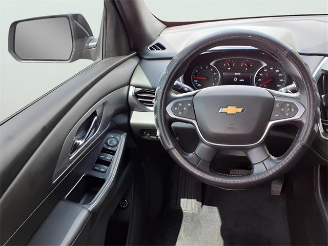 2022 Chevrolet Traverse AWD LT Cloth