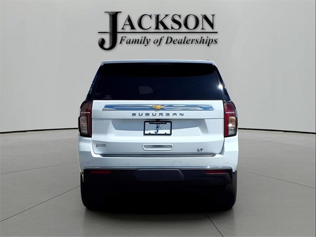 2021 Chevrolet Suburban 4WD LT