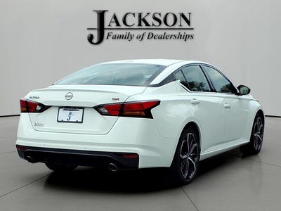 2024 Nissan Altima SR FWD