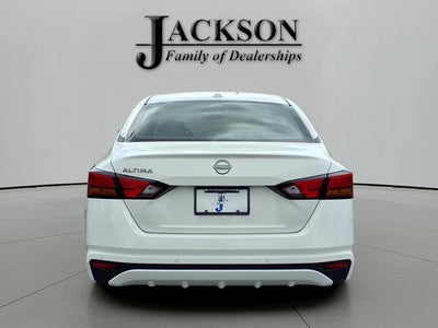 2025 Nissan Altima SV FWD