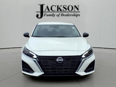 2025 Nissan Altima SV FWD