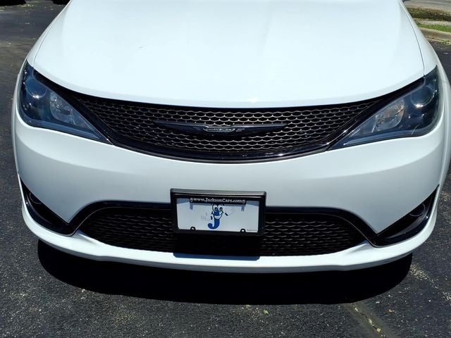 2020 Chrysler Pacifica Touring L Plus
