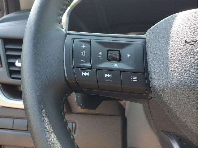 2025 Nissan Rogue SV FWD