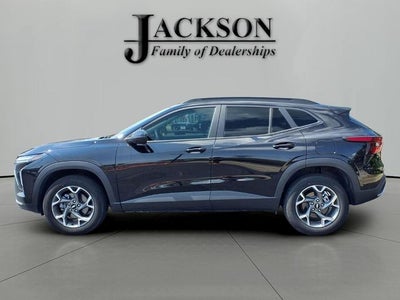 2025 Chevrolet Trax FWD LT
