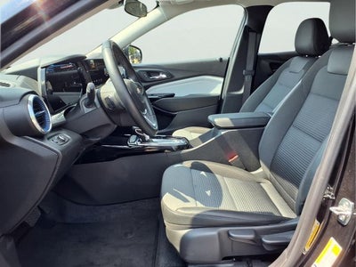 2025 Chevrolet Trax FWD LT