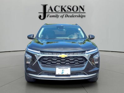 2025 Chevrolet Trax FWD LT