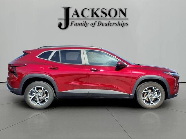2025 Chevrolet Trax FWD LT
