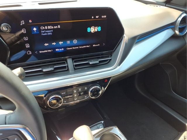 2025 Chevrolet Trax FWD LT