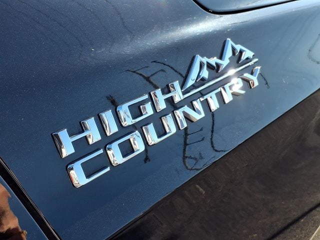 2021 Chevrolet Suburban High Country