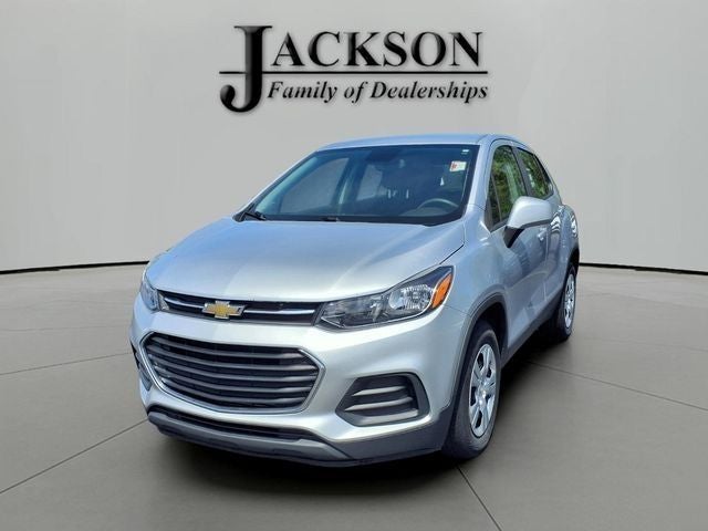 2017 Chevrolet Trax LS's photo