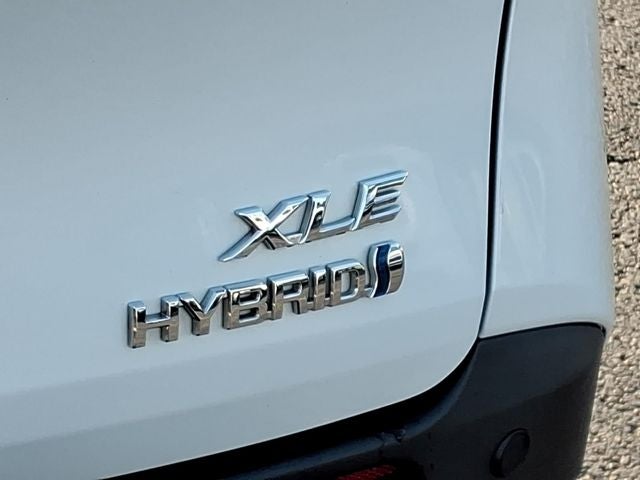 2022 Toyota Sienna XLE 8 Passenger