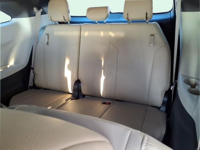 2022 Toyota Sienna XLE 8 Passenger