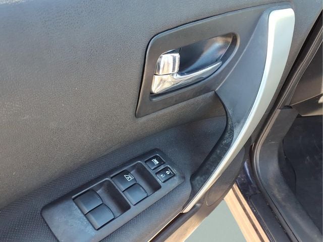 2011 Nissan Rogue SV