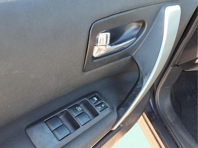 2011 Nissan Rogue SV